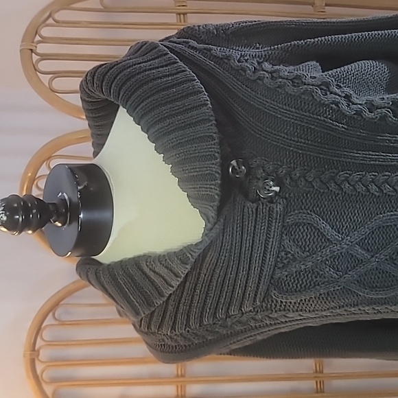 Eddie Bauer navy blue cable knit sweater size large - Picture 1 of 13